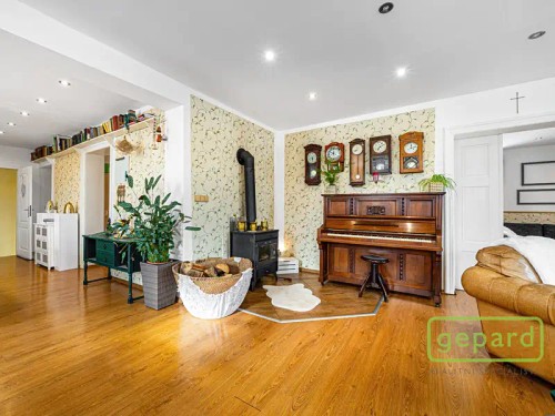 Prodej domu 341 m², pozemek 2007 m²