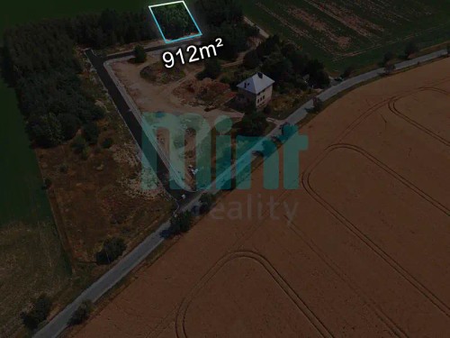 Prodej stavebního pozemku 912 m²
