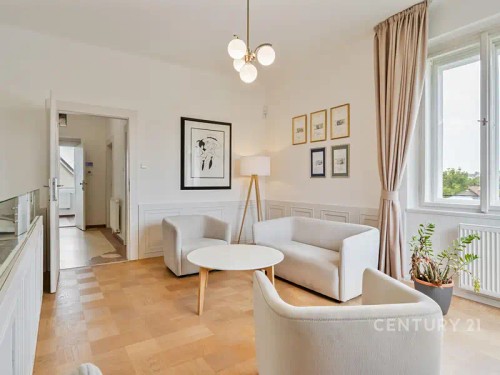 Prodaná  vila 312 m², pozemek 712 m²