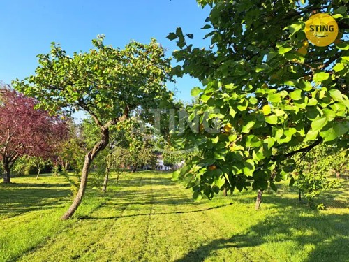 Prodej stavebního pozemku 1185 m²