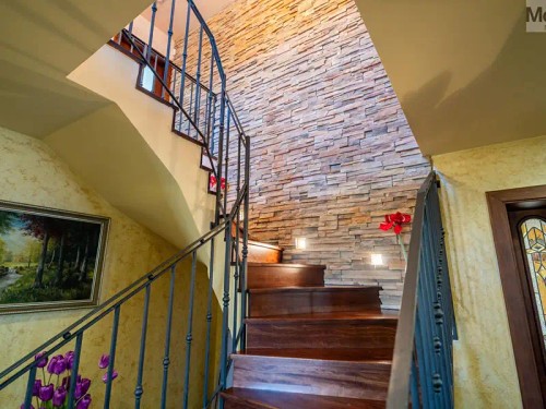 Prodej domu 372 m², pozemek 3764 m²