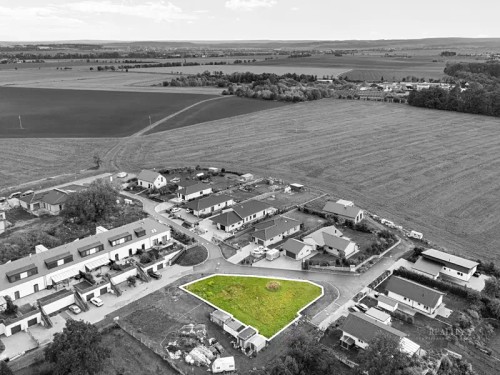 Prodej stavebního pozemku 793 m²