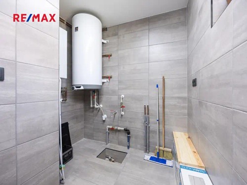 Prodej domu 276 m², pozemek 7487 m²