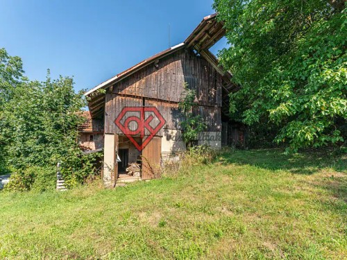 Prodej domu 216 m², pozemek 4048 m²