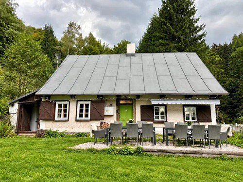 Prodej domu 200 m², pozemek 3000 m²