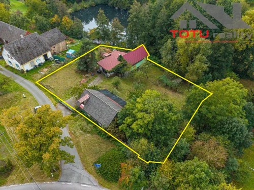Prodej stavebního pozemku 2022 m²