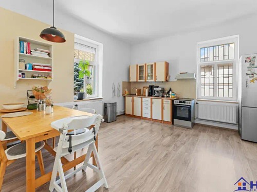 Prodej domu 330 m², pozemek 701 m²