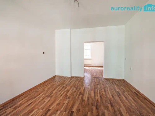 Prodej domu 360 m², pozemek 11 m²