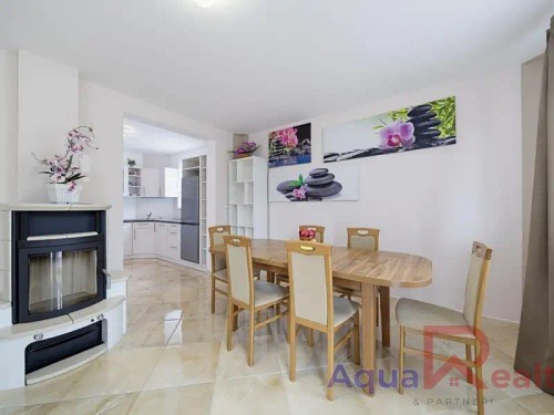 Prodej domu 206 m², pozemek 907 m²