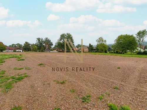 Prodej stavebního pozemku 906 m²