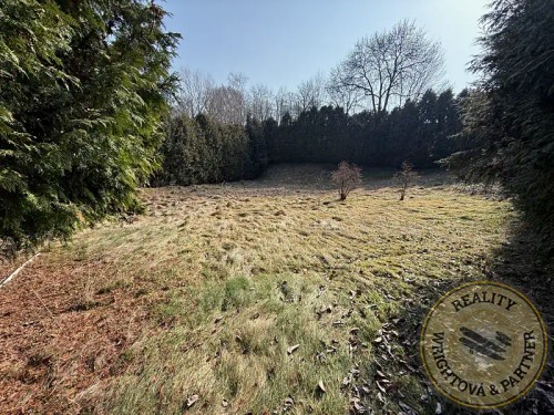 Prodej stavebního pozemku 1825 m²