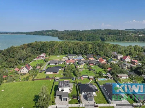 Prodej stavebního pozemku 1000 m²