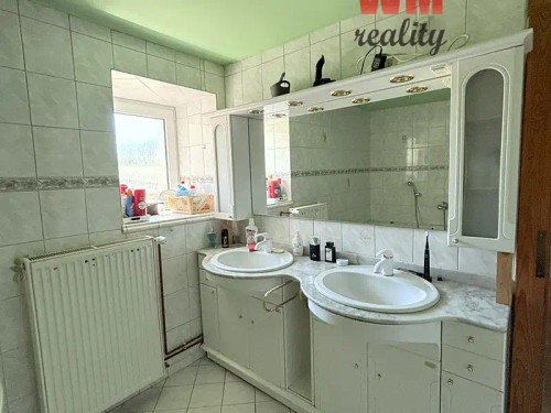 Prodej domu 200 m², pozemek 880 m²