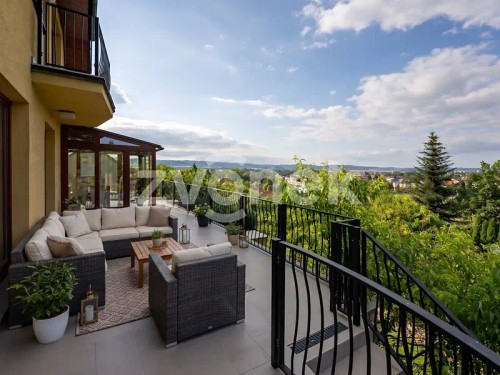 Prodej vily 540 m², pozemek 1200 m²