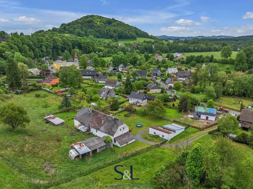 Prodej stavebního pozemku 828 m²