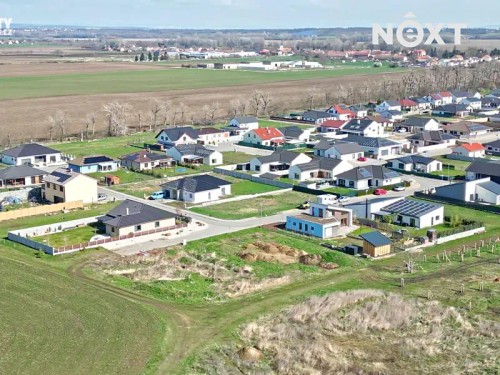 Prodej stavebního pozemku 852 m²