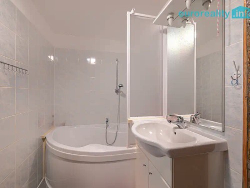 Prodej chalupy 460 m², pozemek 18858 m²