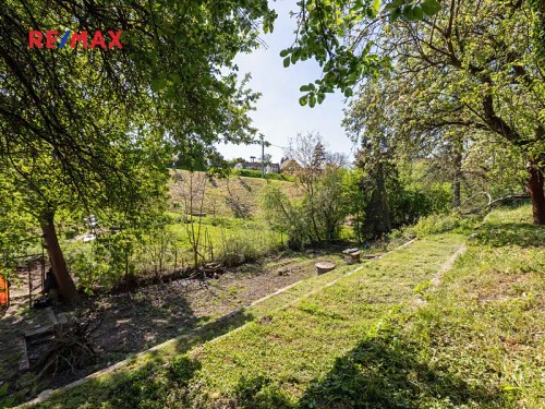 Prodej stavebního pozemku 1537 m²