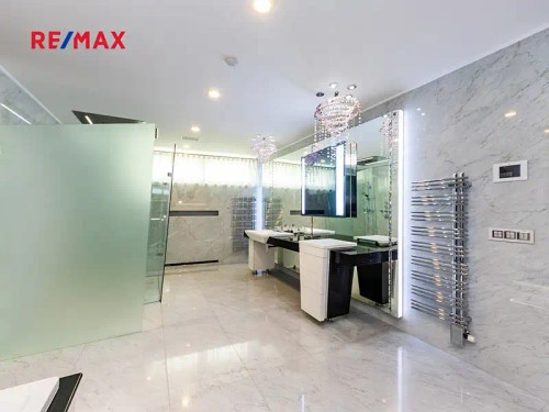 Prodej domu 365 m², pozemek 623 m²