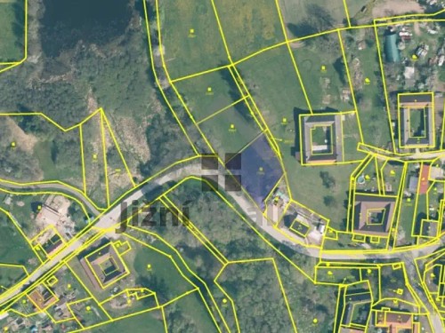 Prodej stavebního pozemku 1350 m²