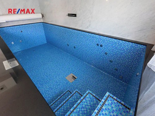 Prodej domu 365 m², pozemek 623 m²