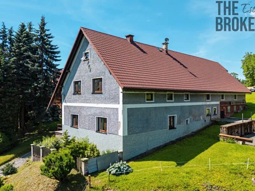 Prodej domu 242 m², pozemek 13584 m²