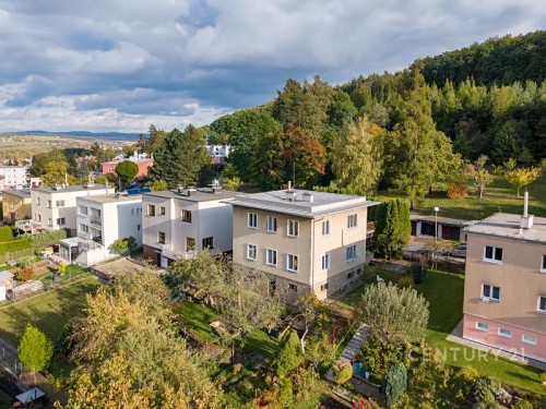 Prodej vily 216 m², pozemek 660 m²
