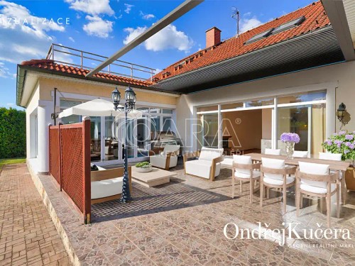 Prodej domu 435 m², pozemek 1865 m²