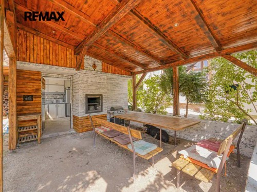 Prodej domu 230 m², pozemek 1093 m²