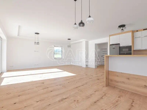 Prodej domu 199 m², pozemek 1102 m²