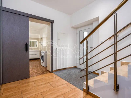 Prodej domu 179 m², pozemek 889 m²