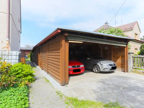 Prodej domu 325 m², pozemek 671 m²