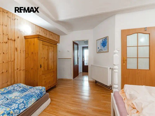 Prodej domu 786 m², pozemek 7338 m²