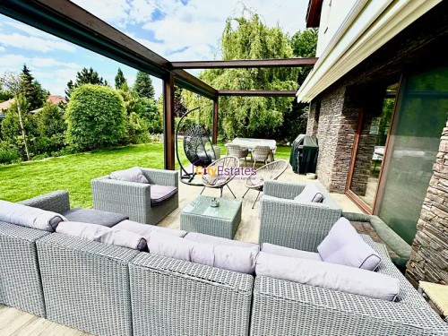 Prodej domu 300 m², pozemek 1122 m²
