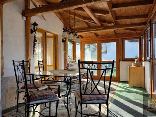 Prodej domu 400 m², pozemek 934 m²