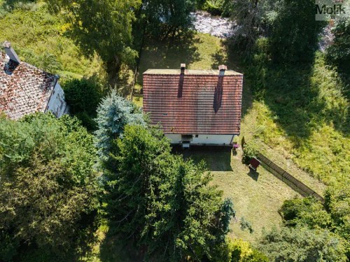 Prodej zemědělské usedlosti 200 m², pozemek 67408 m²