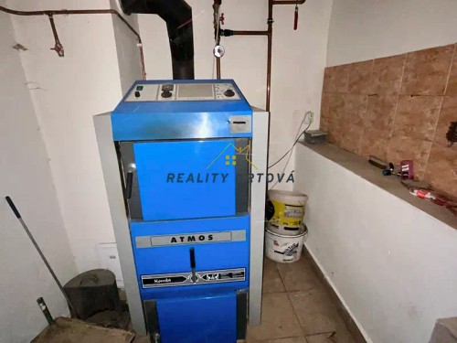 Prodej domu 400 m², pozemek 2431 m²