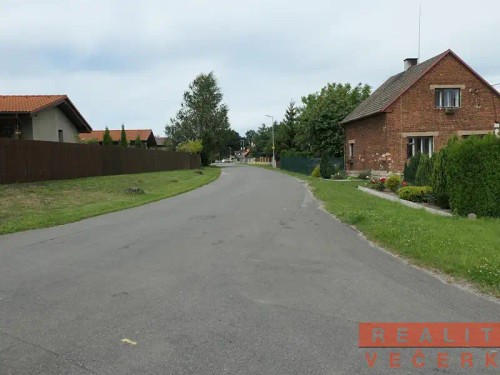 Prodej stavebního pozemku 1000 m²