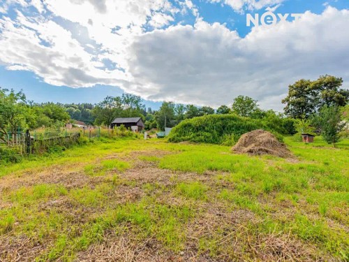 Prodej stavebního pozemku 1060 m²