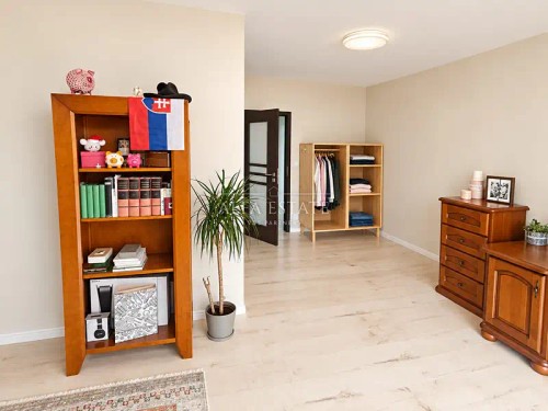 Prodej bytu 4+kk 120 m²