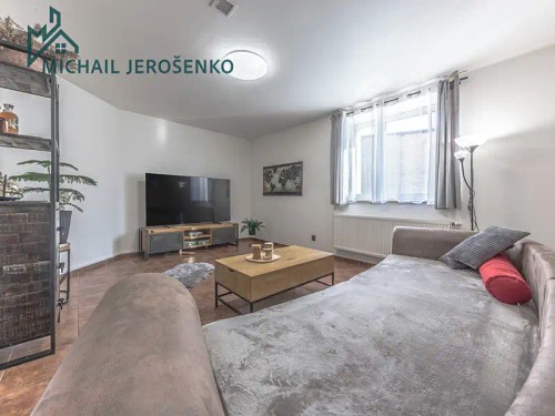 Prodej domu 361 m², pozemek 1276 m²