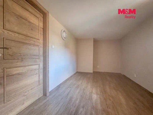 Prodej domu 200 m², pozemek 2000 m²
