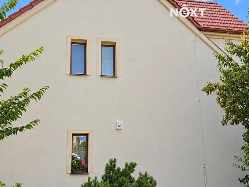 Prodej vily 220 m², pozemek 1490 m²