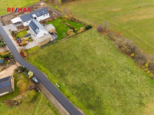 Prodej stavebního pozemku 1760 m²