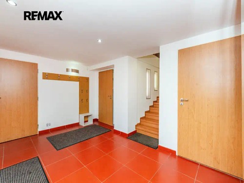 Prodej domu 300 m², pozemek 652 m²