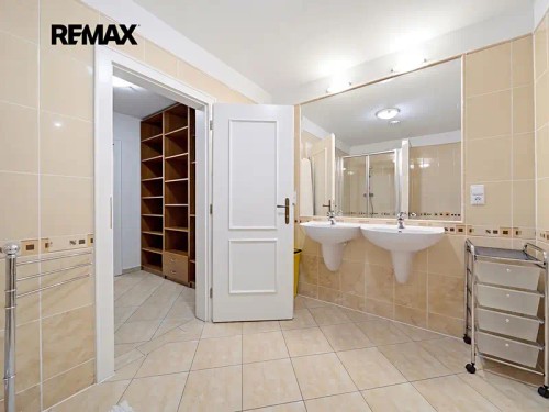 Prodej bytu 3+1 141 m²