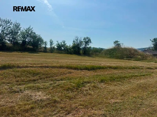 Prodej stavebního pozemku 1112 m²