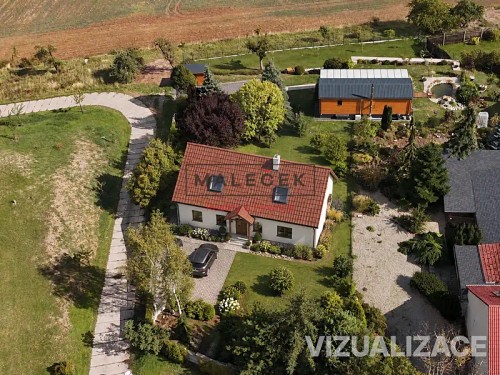 Prodej stavebního pozemku 833 m²