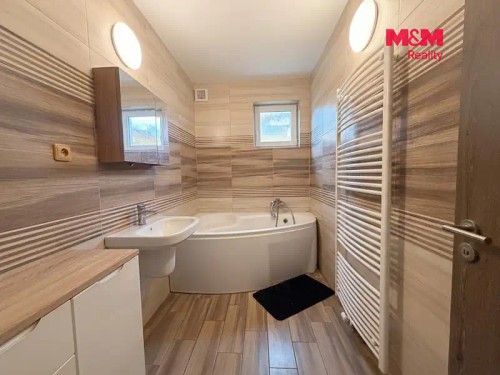 Prodej domu 145 m², pozemek 145 m²