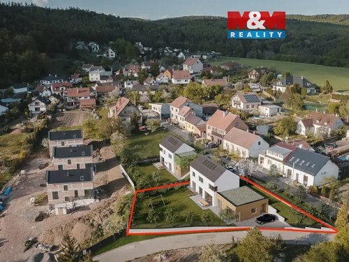 Prodej stavebního pozemku 971 m²